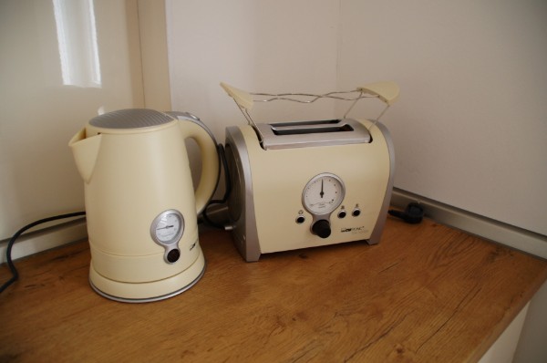 Toaster u. Wasserkocher